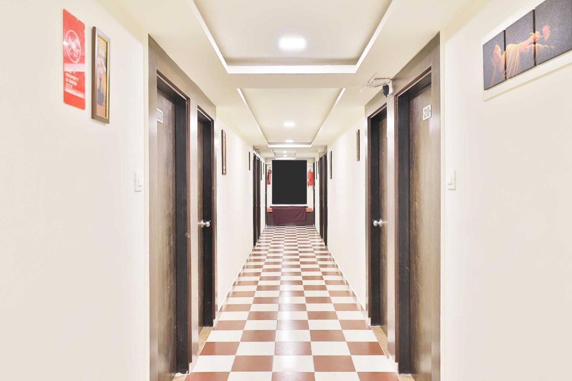 Hotel O Kajri Koba Luaran gambar